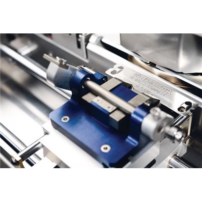 Urządzenie do automatycznego wytłaczania oznaczeń na szyldach metalowych MBOSS Compact HellermannTyton 544-20000