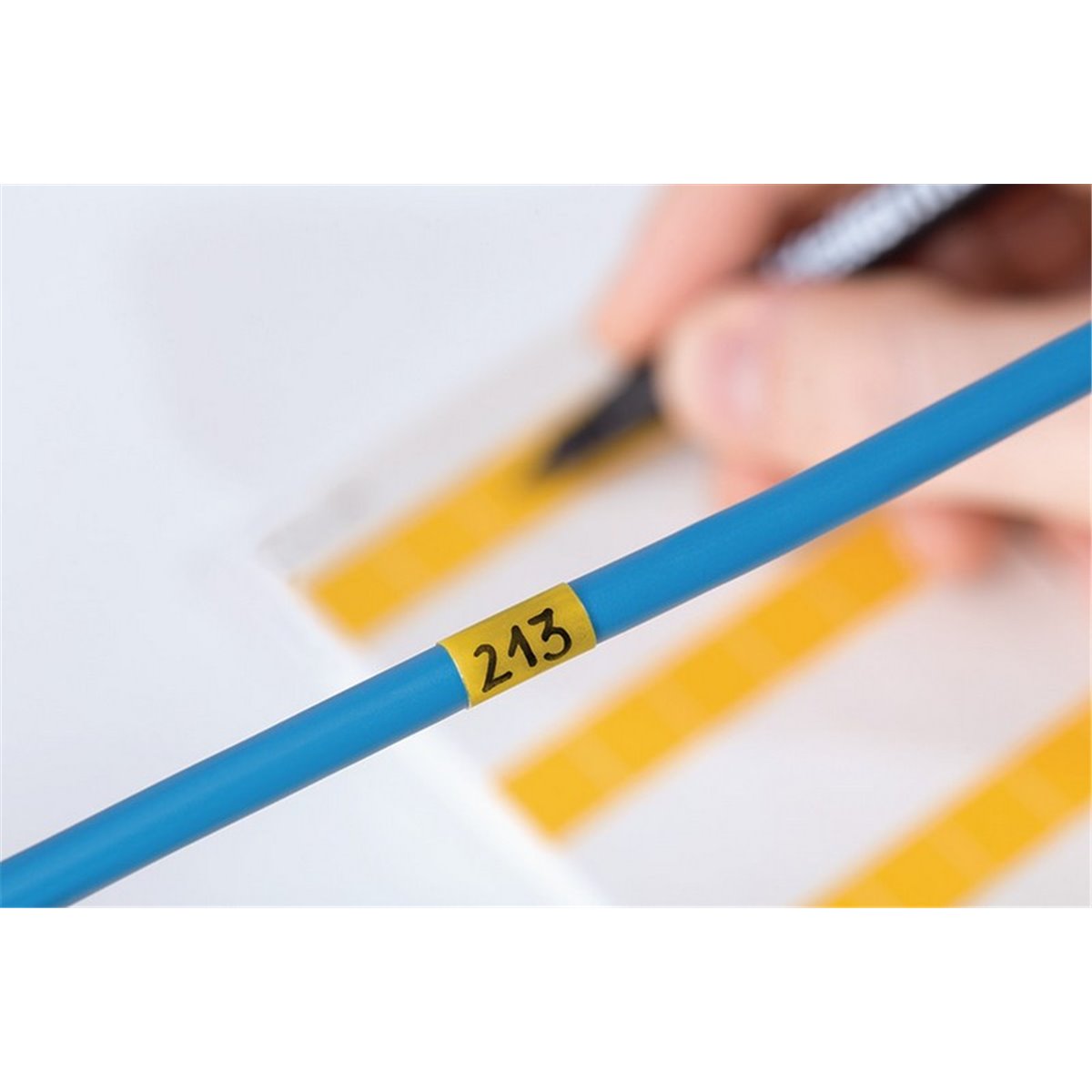 Labels HSMB-C2-1402-YE-1402-CL/YE, 19.05x50.8mm, yellow, 120 pcs. HellermannTyton