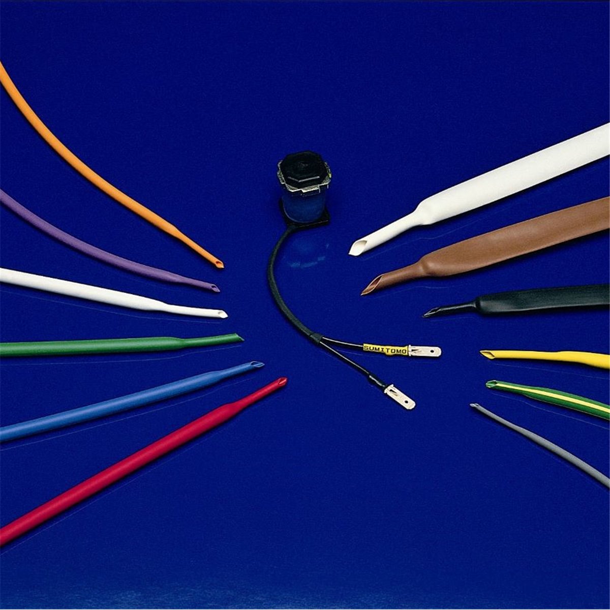 Thermoshrinkable sleeve SUMITUBE B2 1/2" (12.7/6.4 mm), blue, packed in 60 m Sumitomo.